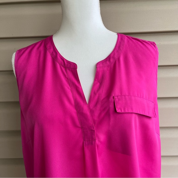 •TravelSmith• Raspberry Pink Semi-Sheer Blouse - Size Large - Picture 3 of 8